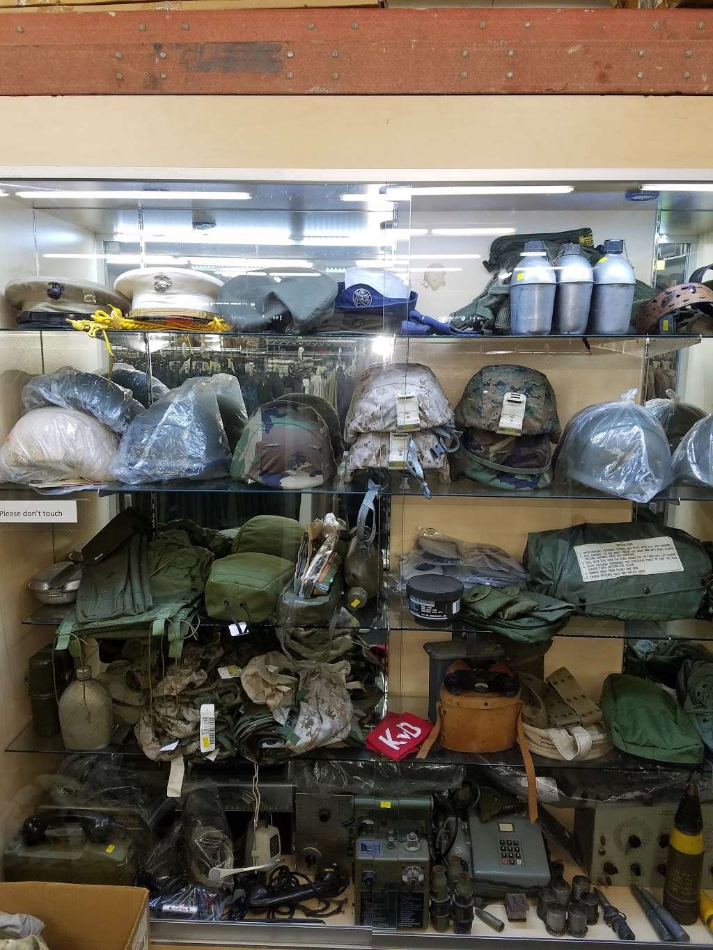 All American Military Surplus | 10555 Beach Blvd, Stanton, CA 90680, USA | Phone: (714) 220-0555