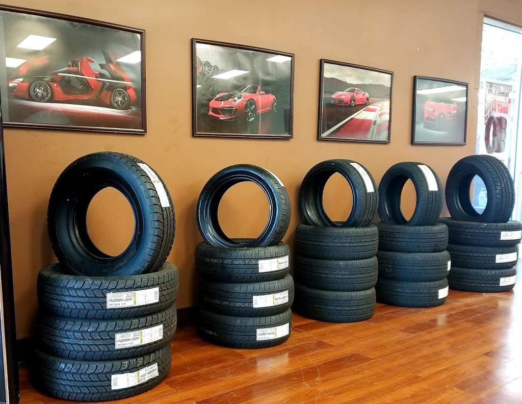 Traction Autosport | 7345 Clarewood Dr, Houston, TX 77036 | Phone: (713) 322-8473