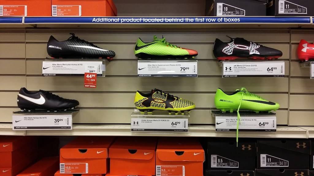 Academy Sports + Outdoors | 10820 International Blvd, Laredo, TX 78045, USA | Phone: (956) 721-7500