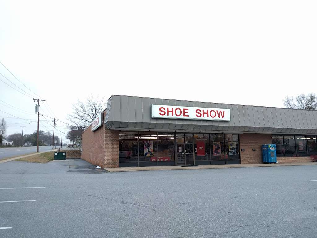 Shoe Show | 1246 U.S. Hwy 70 SW, Hickory, NC 28602, USA | Phone: (828) 328-6791