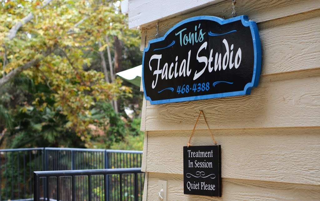 Tonis Facial Studio | 2809 S Mission Rd suite j, Fallbrook, CA 92028, USA | Phone: (760) 468-4388