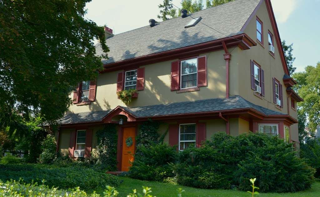 The Lancaster Bed and Breakfast | 1105 E King St, Lancaster, PA 17602, USA | Phone: (717) 293-1723