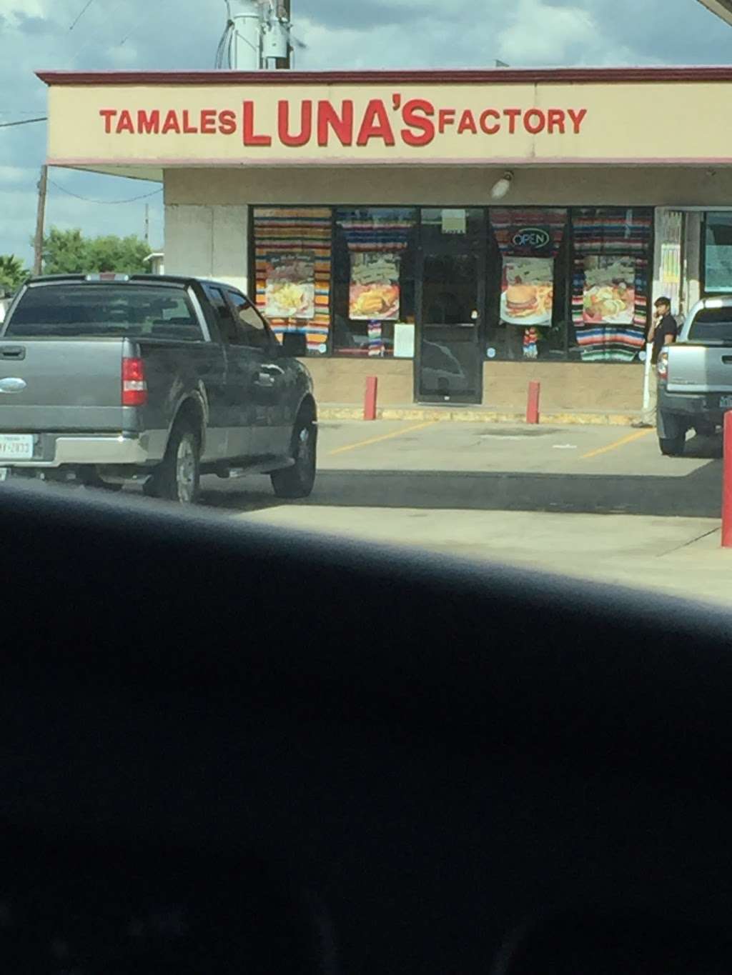 Lunas Tamale Factory & Mexican Grill | 15632 Westpark Dr A, Houston, TX 77082, USA | Phone: (281) 497-6646