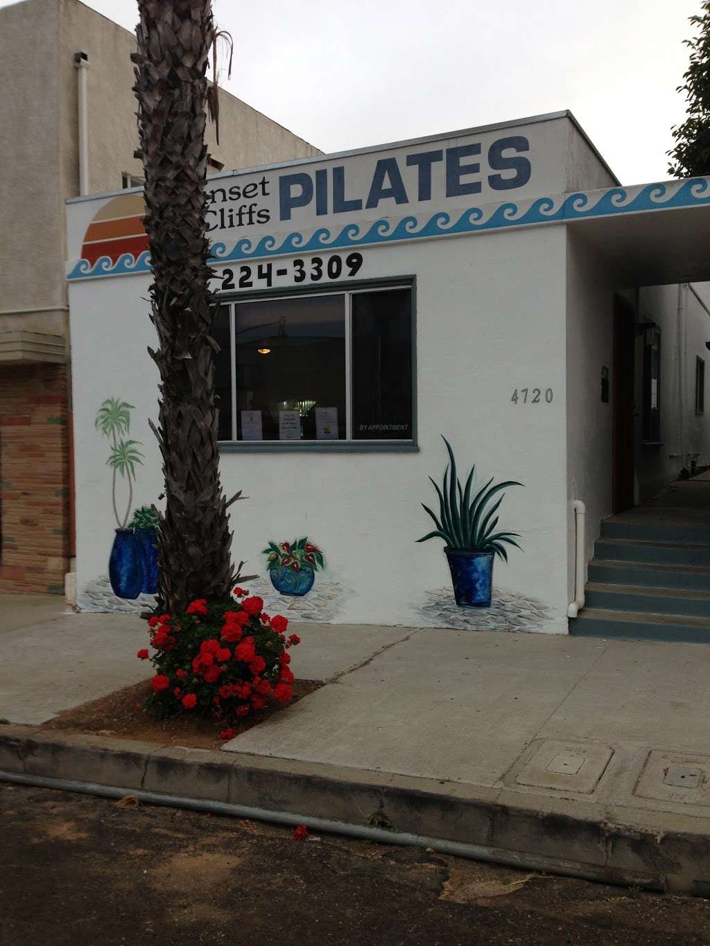 Sunset Cliffs Pilates | 4720 Point Loma Ave, San Diego, CA 92107, USA | Phone: (619) 224-3309