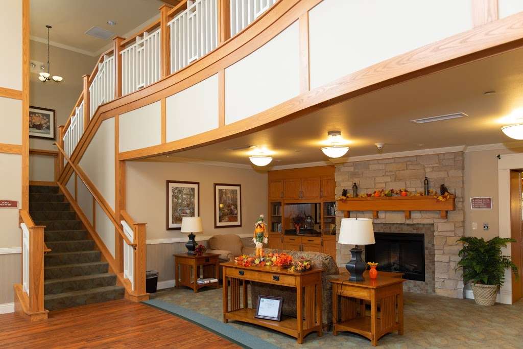 Lake Country Landing | 2255 N Stonehedge Trail, Oconomowoc, WI 53066, USA | Phone: (262) 567-4912