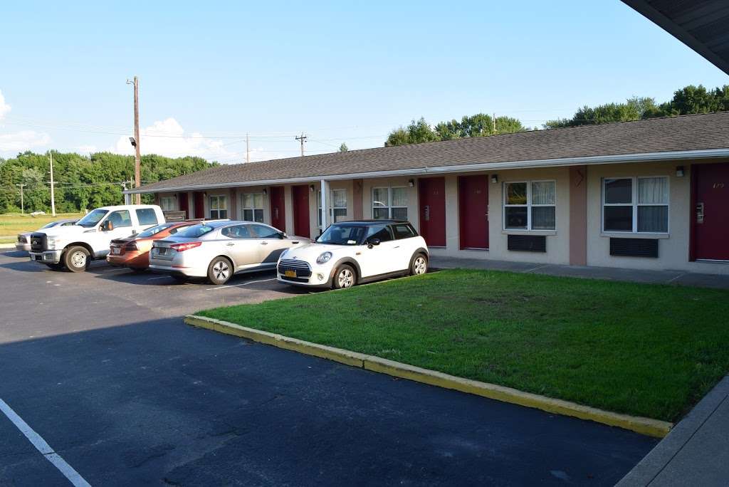 White Oaks Motel PENNSVILLE/ I-295 EXIT 1C,TURNPIKE EXIT 1 | 591 N Hook Rd, Pennsville, NJ 08070 | Phone: (856) 299-3633