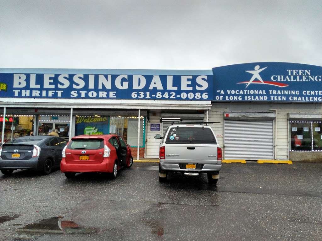 Blessingdales Thrift store | 1146 Sunrise Hwy, Amityville, NY 11701, USA | Phone: (631) 842-0086