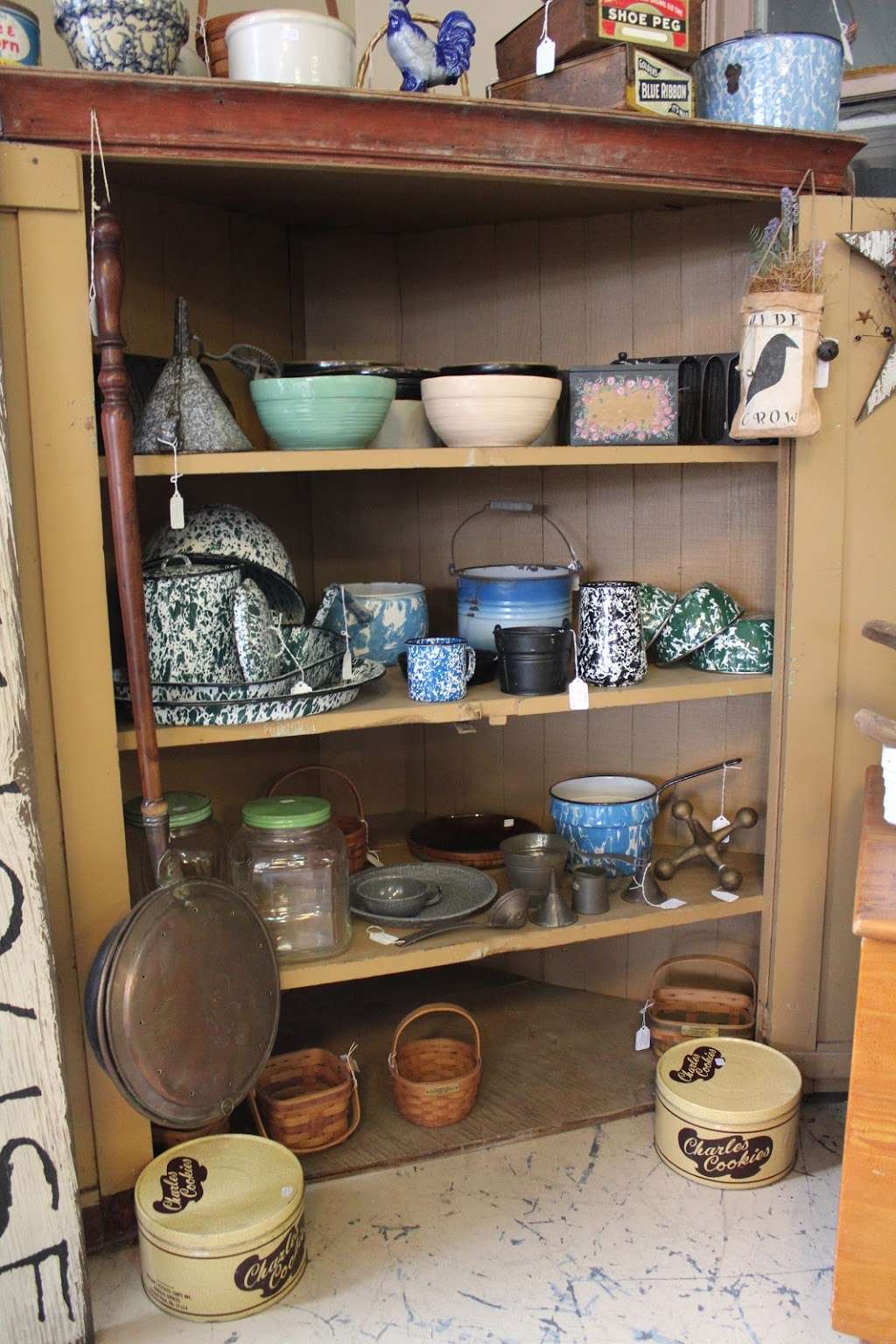 Union Post Antiques & Collectibles | 326 Hellam St, Wrightsville, PA 17368 | Phone: (717) 917-1583