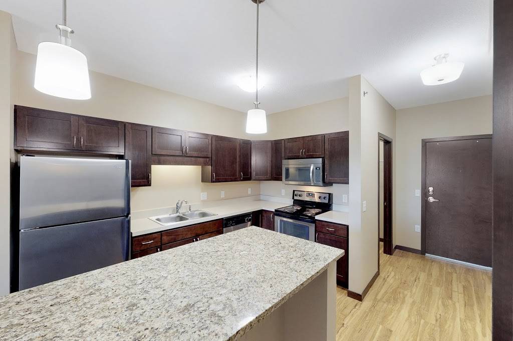 Oaks Station Place | 3550 E 46th St, Minneapolis, MN 55406, USA | Phone: (612) 504-6440