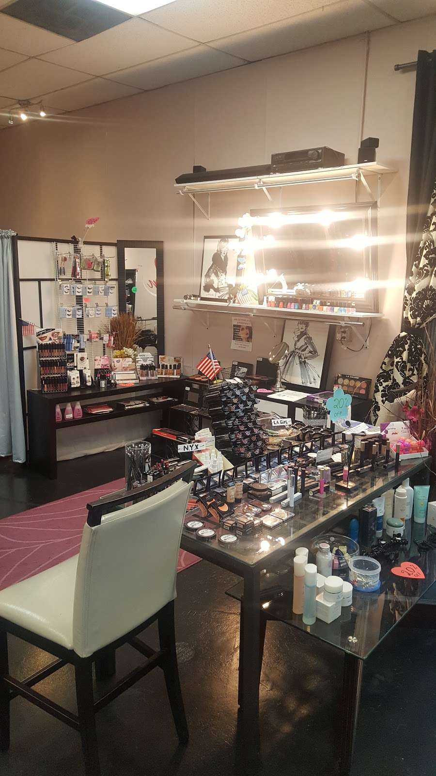 My Sweet November Boutique | 831 S Lark Ellen Ave, Azusa, CA 91702, USA | Phone: (626) 804-8449