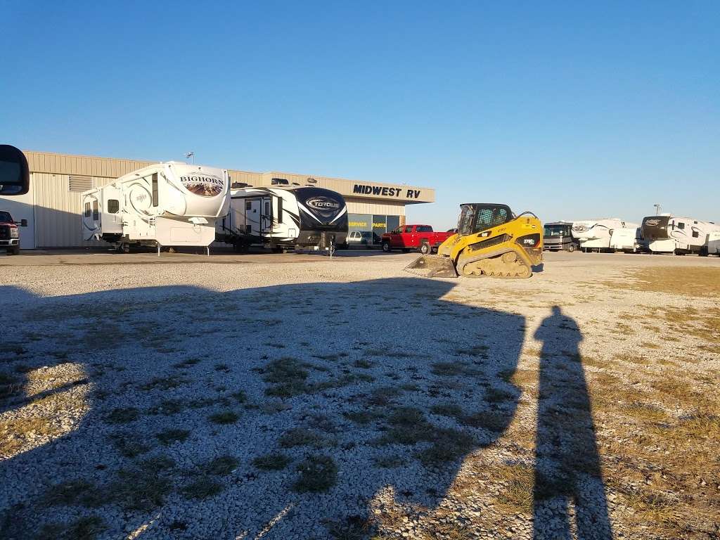 Midwest RV | 2515 E Logan St, Ottawa, KS 66067, USA | Phone: (785) 242-5622