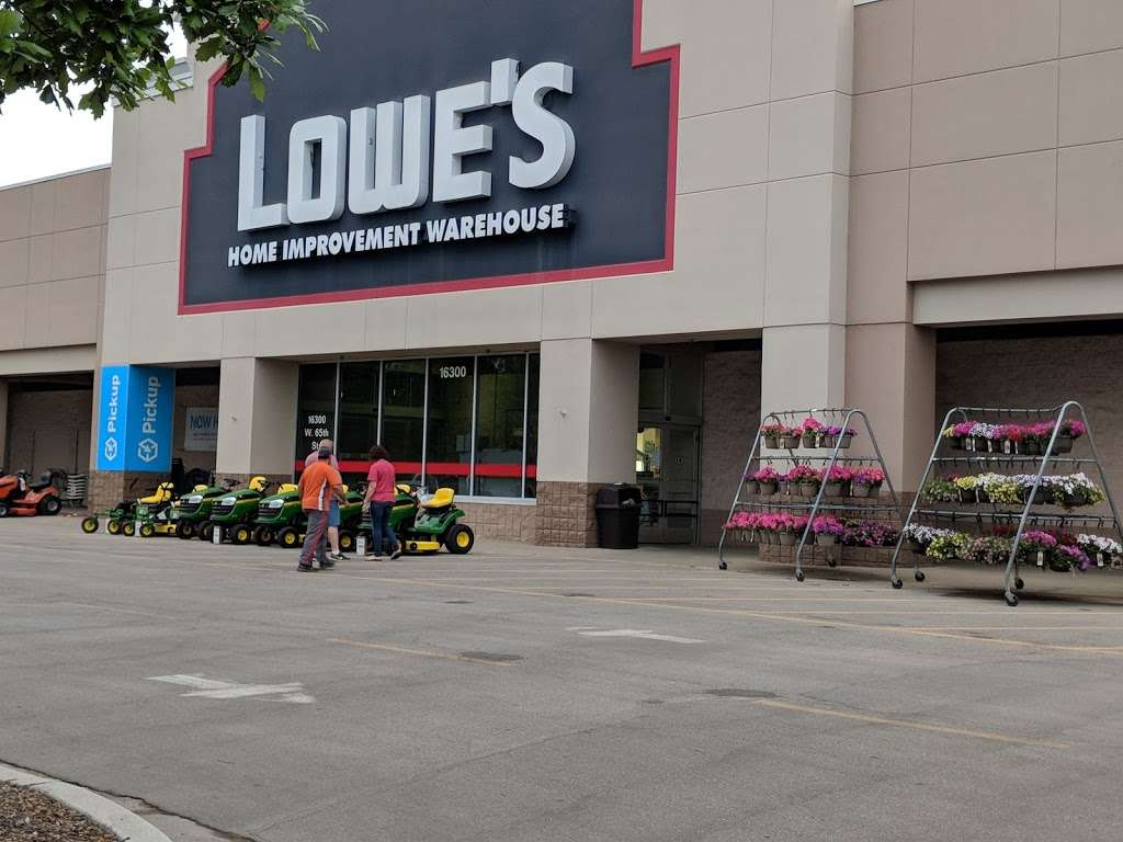 Lowes Home Improvement | 16300 W 65th St, Shawnee, KS 66217, USA | Phone: (913) 631-3003