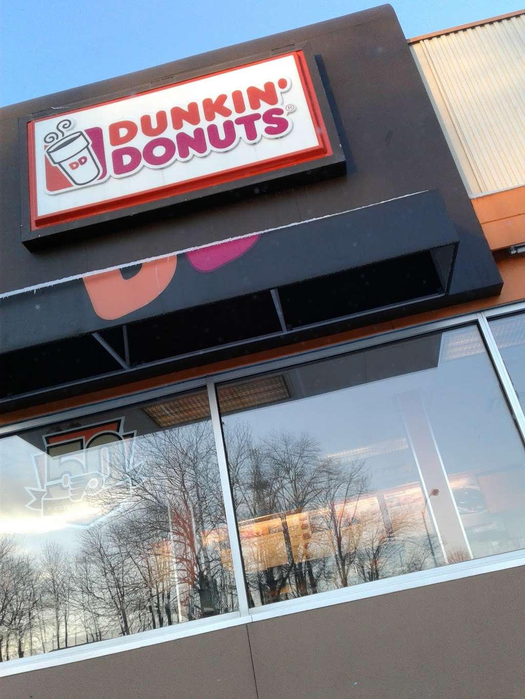 Dunkin Donuts | Next to DQ, 712 N Lansdowne Ave, Drexel Hill, PA 19026, USA | Phone: (610) 623-8269