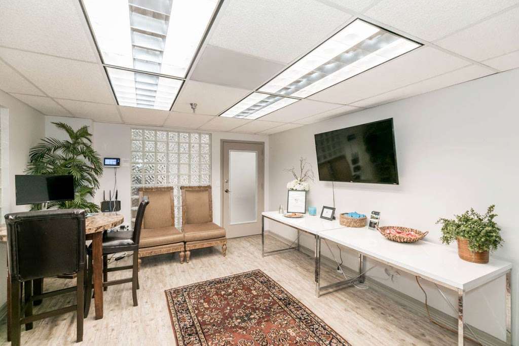 The Towers at Clear Lake Apartments | 18707 Egret Bay Blvd, Houston, TX 77058, USA | Phone: (281) 771-0133