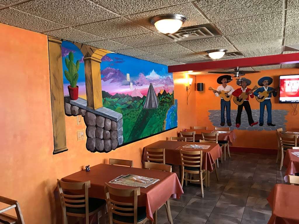 Little Mexico sullivan | 143 Main St, Sullivan, WI 53178, USA | Phone: (262) 582-3135