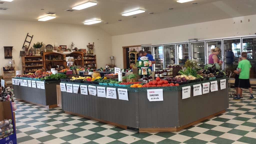 Maplewood Farm Market LLC | 8564 Olde Scotland Rd, Shippensburg, PA 17257, USA | Phone: (717) 532-8973