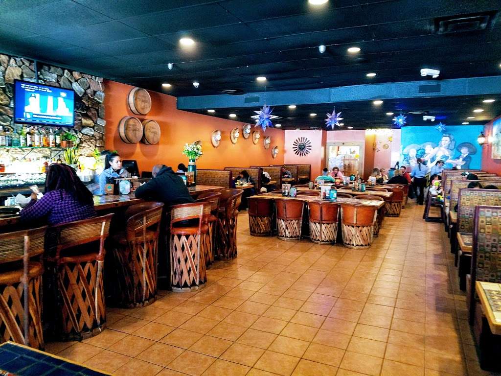 Mezcal Mexican Restaurant & Bar | 9958 Reisterstown Rd, Owings Mills, MD 21117, USA | Phone: (410) 205-7150