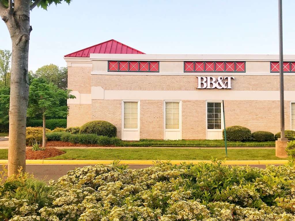 BB&T | 5700 Union Mill Rd, Clifton, VA 20124 | Phone: (703) 266-1150