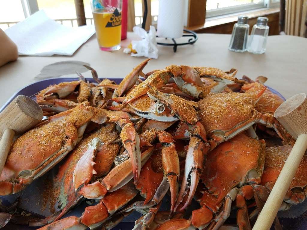 Kathys Crab House | 107 5th St, Delaware City, DE 19706, USA | Phone: (302) 834-2279