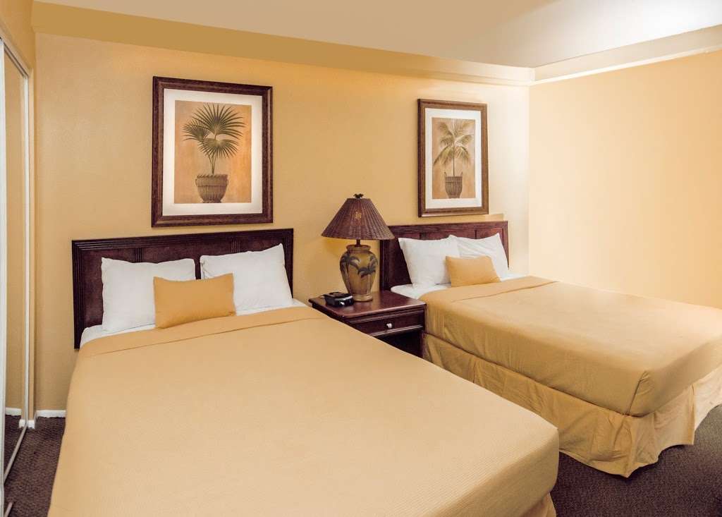 Parc Corniche Condominium Suite Hotel | 6300 Parc Corniche Dr, Orlando, FL 32821, USA | Phone: (407) 239-7100