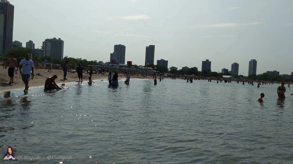 Volleyball Courts | N Lake Shore Dr, Chicago, IL 60614, USA