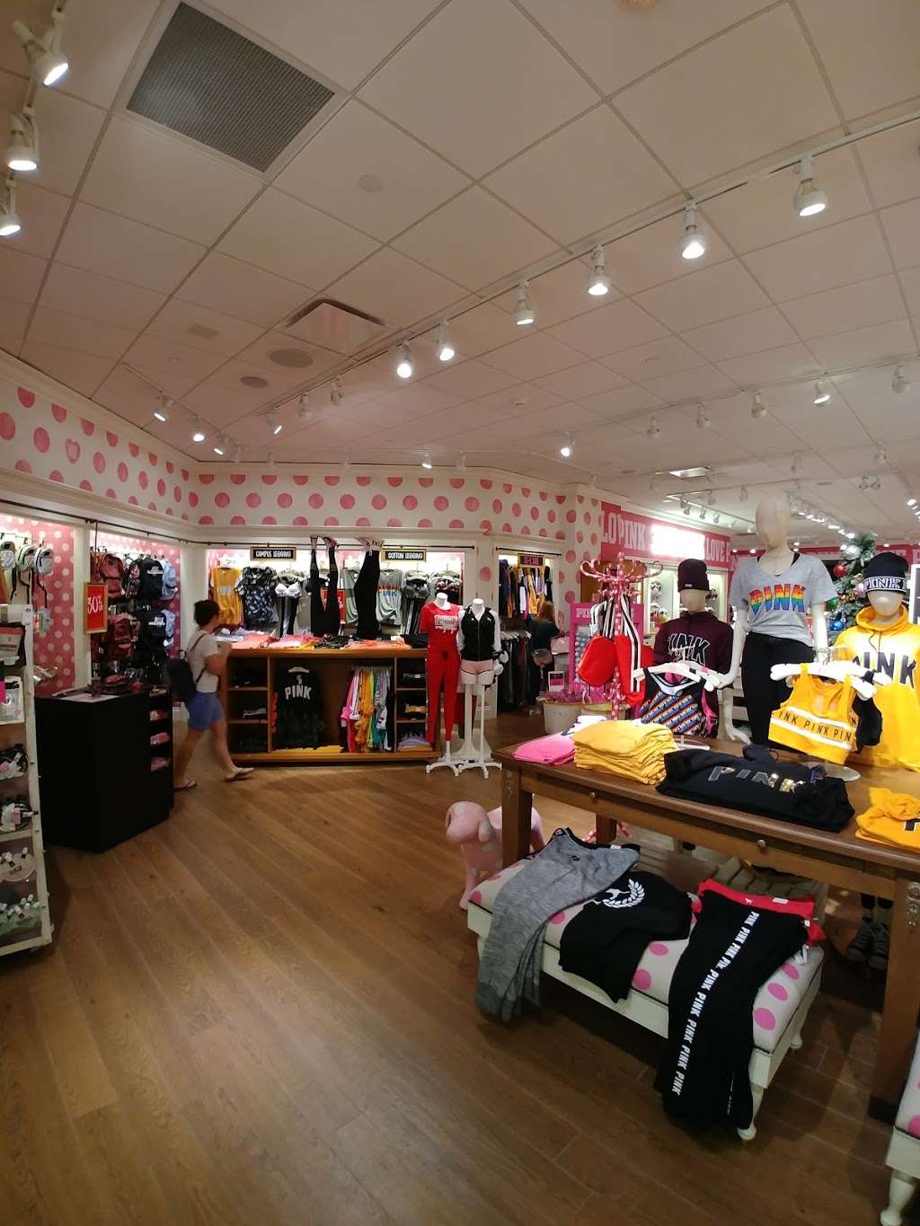 Victorias Secret & PINK | 2570 E Sunrise Blvd #2078A, Fort Lauderdale, FL 33304 | Phone: (954) 564-6404