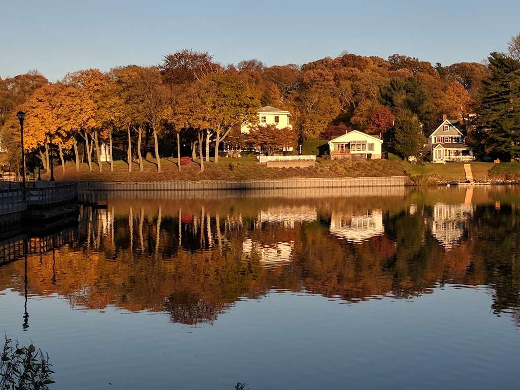 Our Lady Queen-Martyrs Church | 53 Prospect Rd, Centerport, NY 11721, USA | Phone: (631) 757-8184