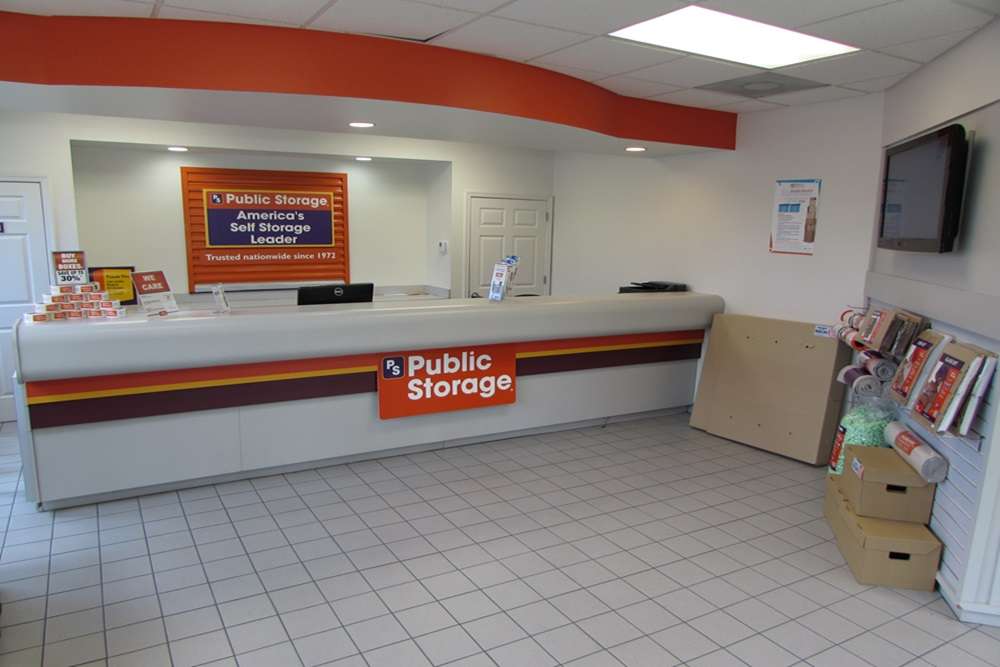 Public Storage | 6664 Hypoluxo Rd, Lake Worth, FL 33467, USA | Phone: (561) 288-2200