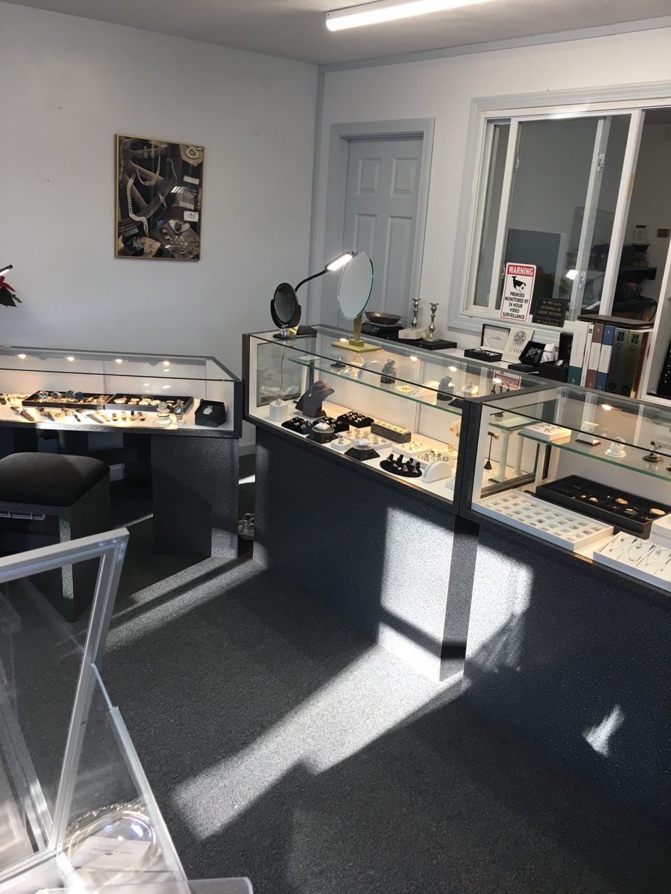 114 Coin & Jewelry | 297 N Main St, Middleton, MA 01949, USA | Phone: (781) 581-0747