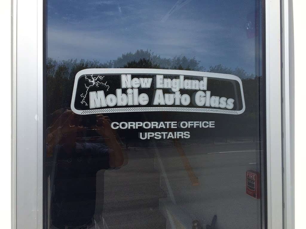 New England Mobile Auto Glass | 6 Old Orchard Ln, Kingston, MA 02364, USA | Phone: (781) 340-6464