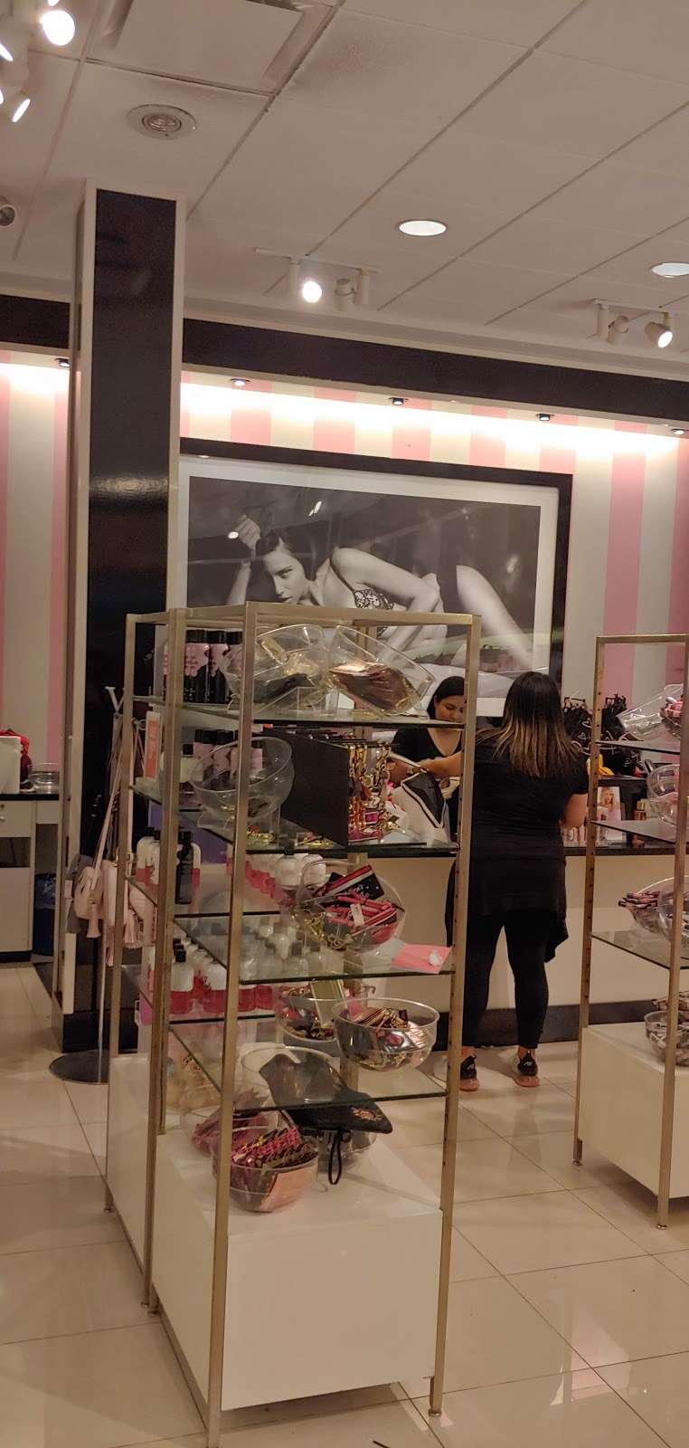 Victorias Secret & PINK | 6909 N Loop 1604 E #1128, San Antonio, TX 78247, USA | Phone: (210) 651-4632 Victorias Secret & PINK | 6909 N Loop 1604 E #1128, San Antonio, TX 78247, USA | Phone: (210) 651-4632