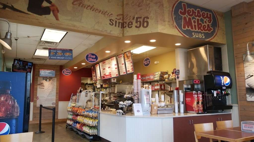 Jersey Mikes Subs | 412 S Weber Rd, Romeoville, IL 60446, USA | Phone: (815) 267-7970