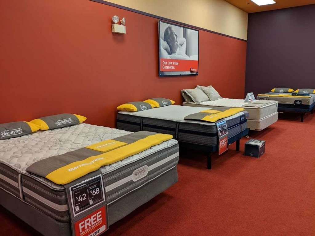 Mattress Firm Attleboro | 235 Washington St, Attleboro, MA 02703, USA | Phone: (508) 399-5159