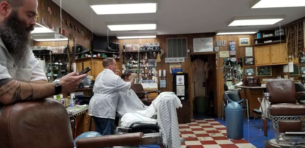 Central Avenue Barber Stylist | 2611 Central Ave # 4, Columbus, IN 47201, USA | Phone: (812) 379-2961