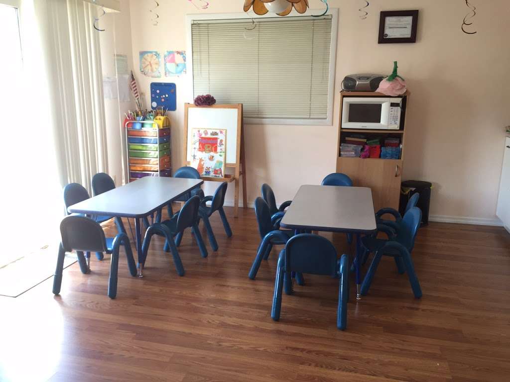 Alisa Day Care | 702 Tysens Ln, Staten Island, NY 10306, USA | Phone: (718) 810-1636