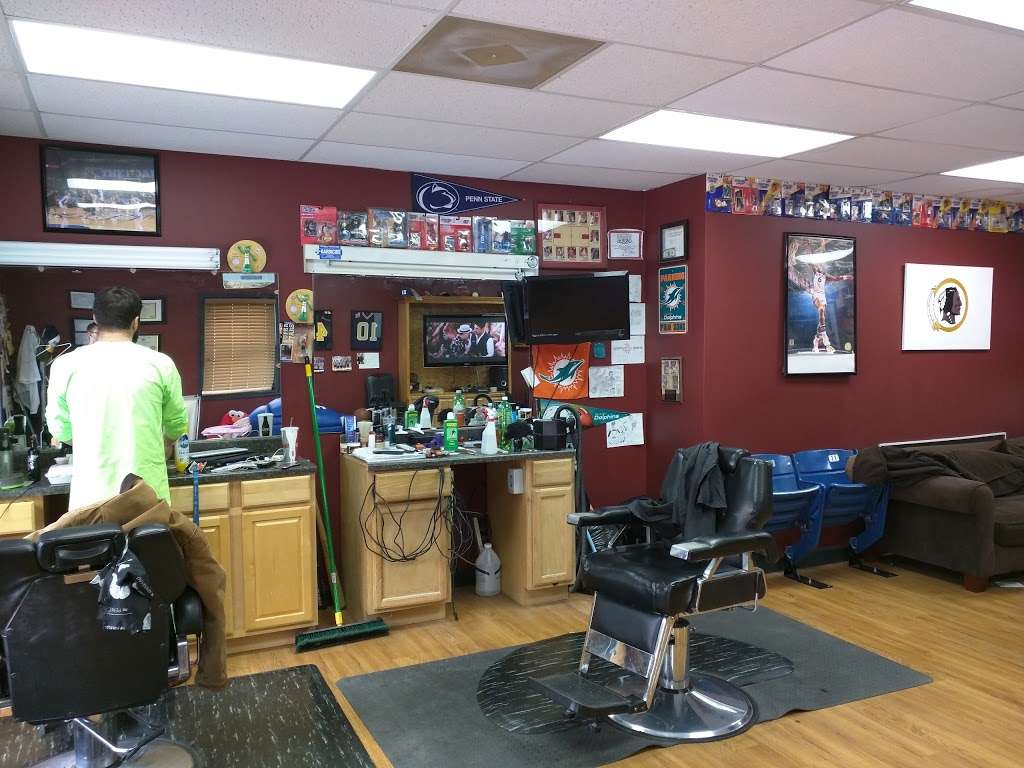 Dominics Barbershop | 30 S Prince St, Millersville, PA 17551, USA | Phone: (717) 872-0598