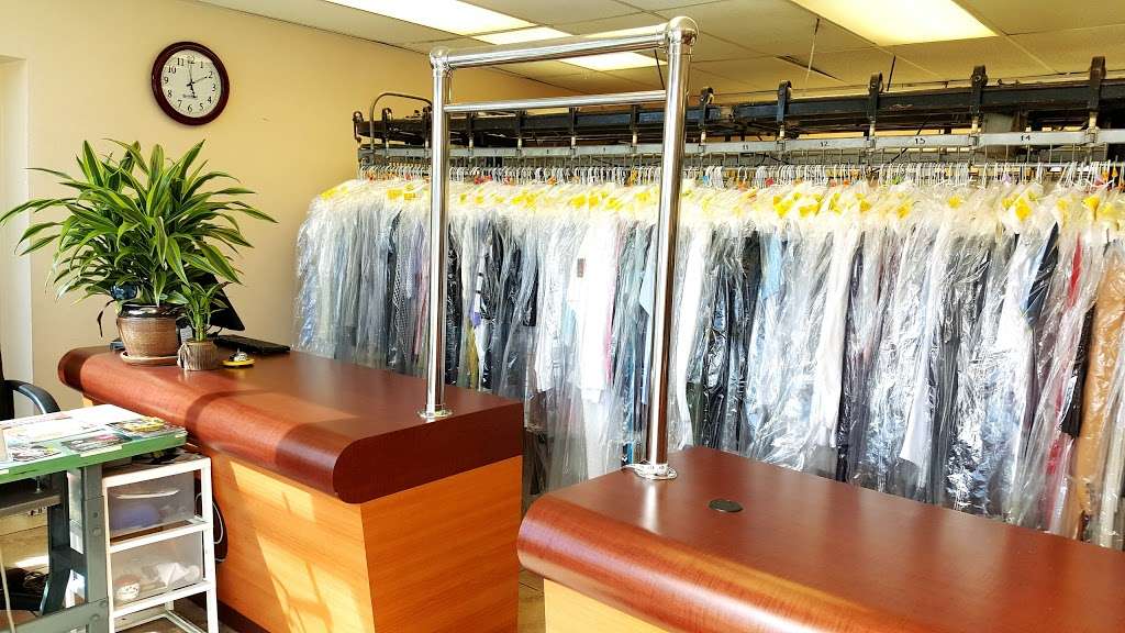 Centinela Cleaners | 1336 Centinela Ave, Inglewood, CA 90302, USA | Phone: (310) 677-6171