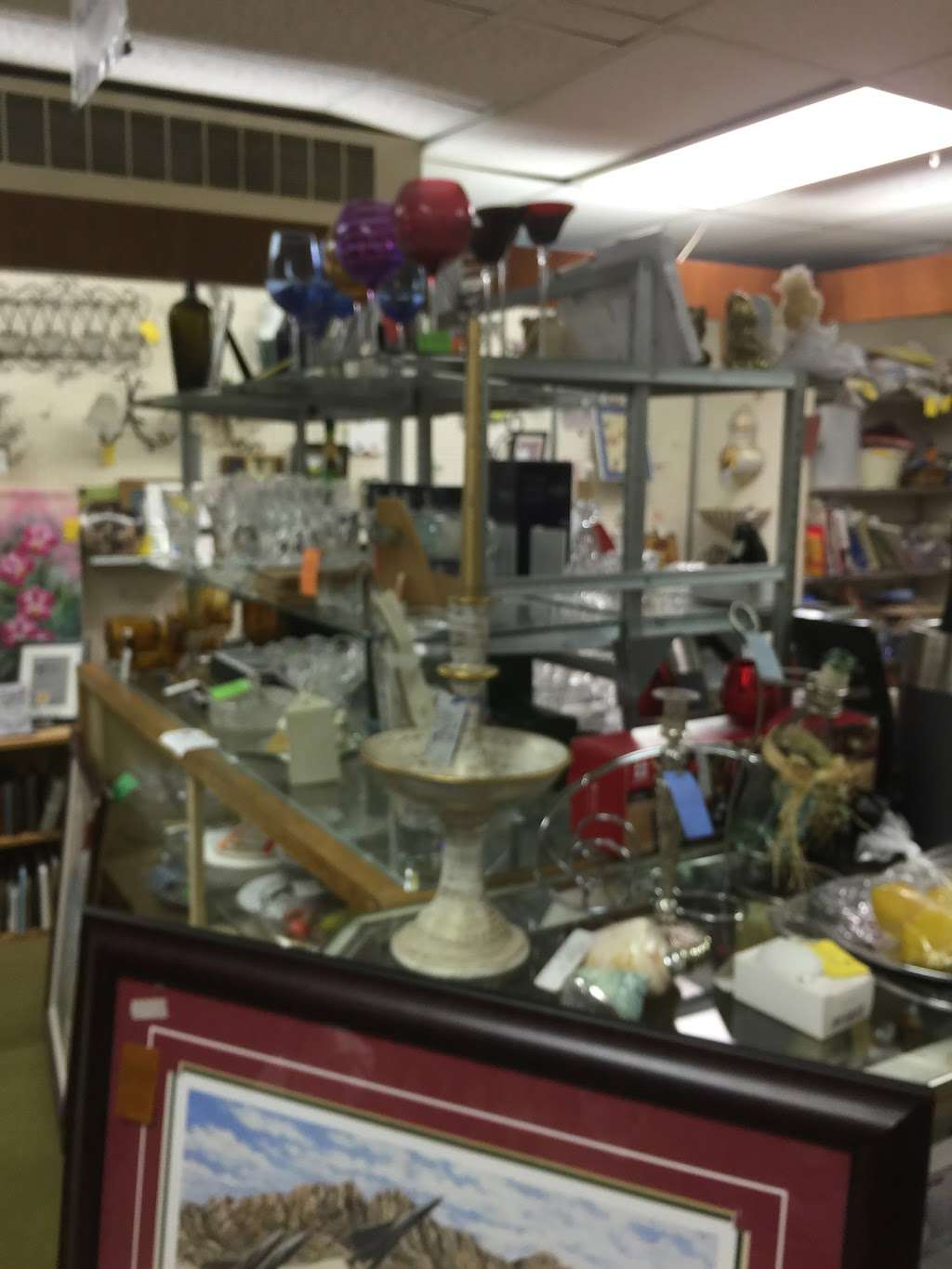 Fort Leavenworth Thrift Shop | 611 Pope Ave, Leavenworth, KS 66048, USA | Phone: (913) 651-6768