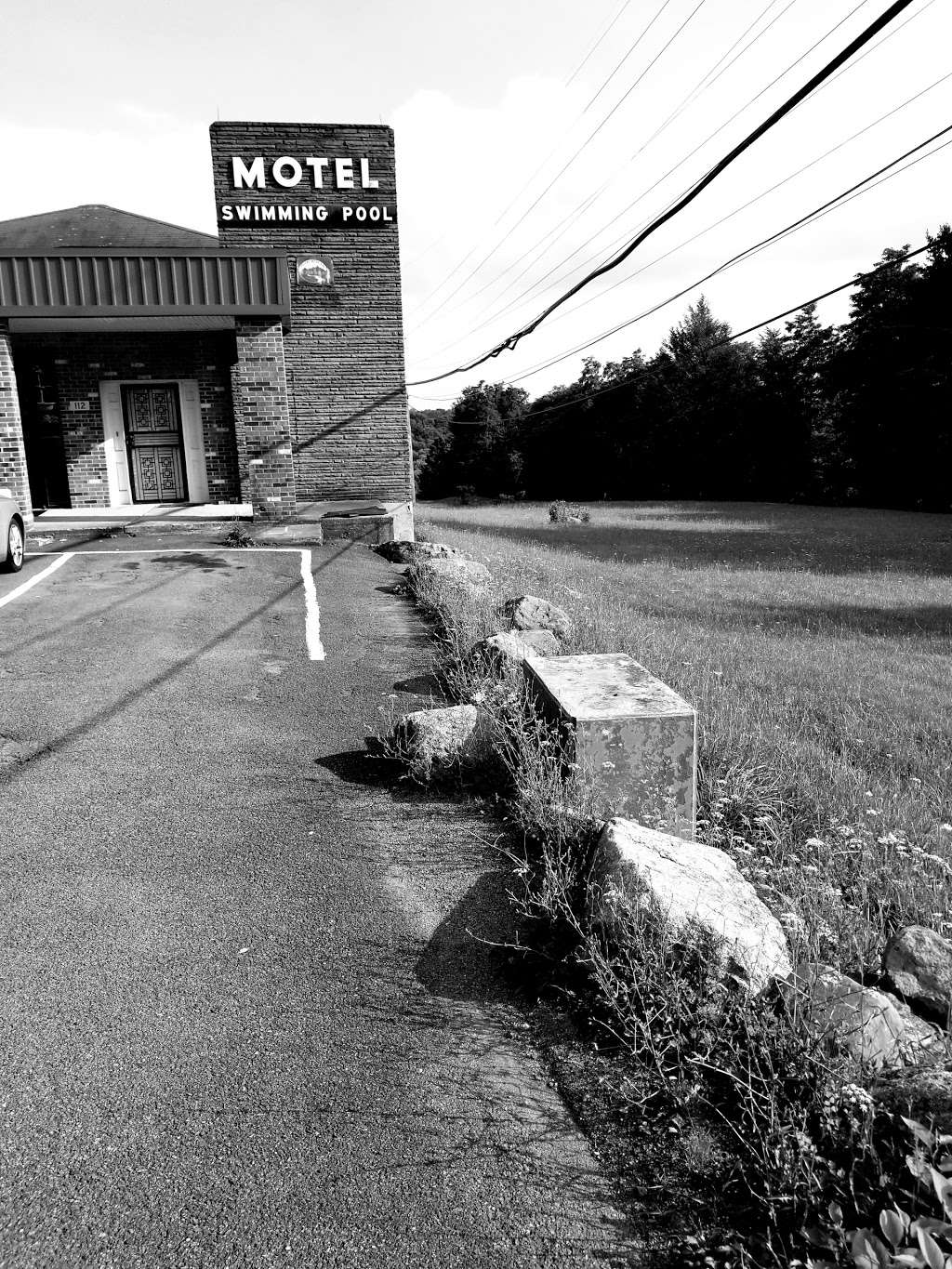 Mount Pocono Motel | 112 Cleveland Ave, Mt Pocono, PA 18344, USA | Phone: (570) 839-0700