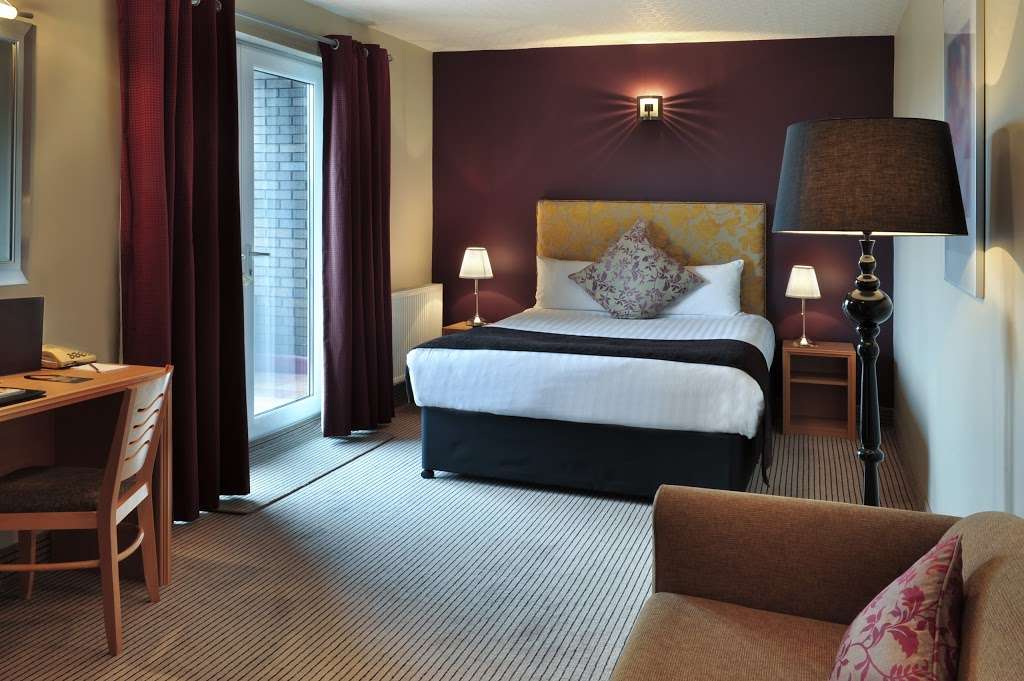 Antoinette Hotel Wimbledon | The Broadway, London SW19 1SD, UK | Phone: 0844 567 8955