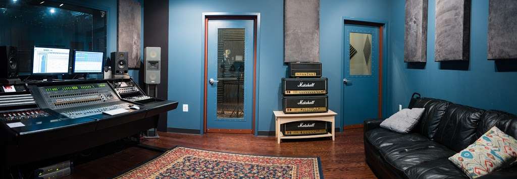 Blue Room Productions | 7718 Bradley Blvd, Bethesda, MD 20817, USA | Phone: (240) 505-5544