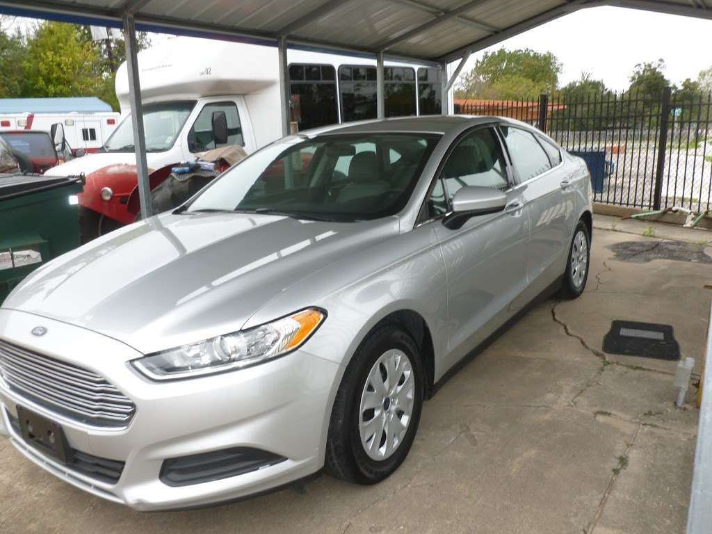 Fords Auto Sales | 7206 Kassarine Pass, Houston, TX 77033 | Phone: (713) 649-4191