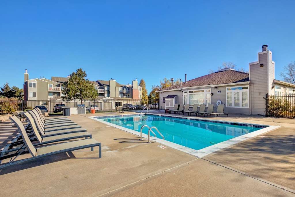 The Hamptons Apartments | 8507 W Hampden Ave, Lakewood, CO 80227 | Phone: (303) 985-0123