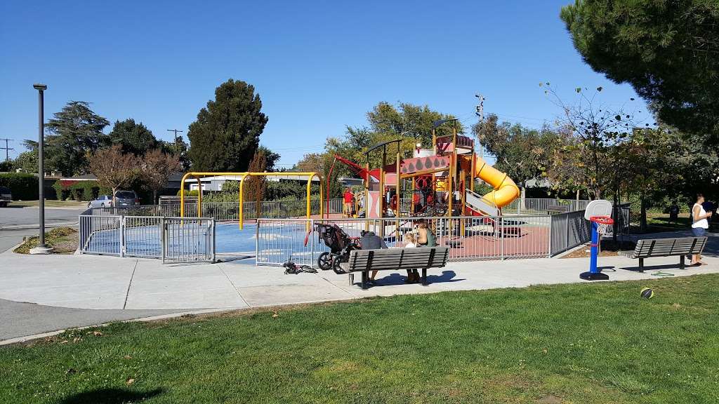 Casanova Park | 4012 Casanova Dr, San Mateo, CA 94403 | Phone: (650) 522-7420