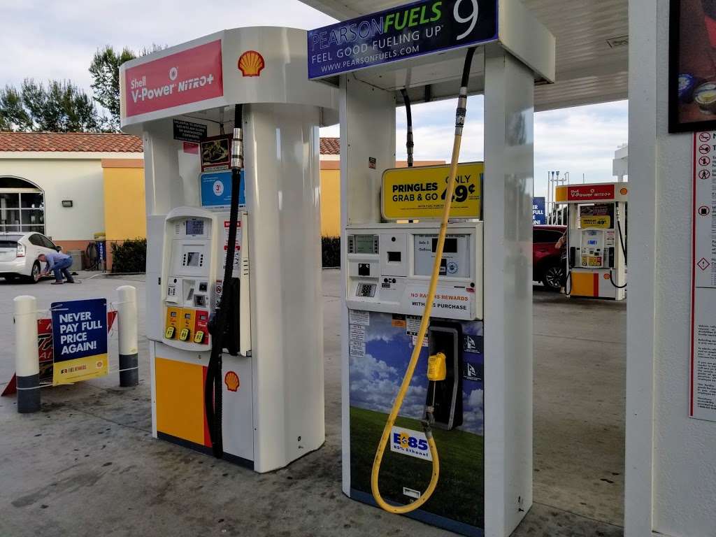 Shell | 2741 Gateway Rd, Carlsbad, CA 92009, USA | Phone: (760) 431-2741