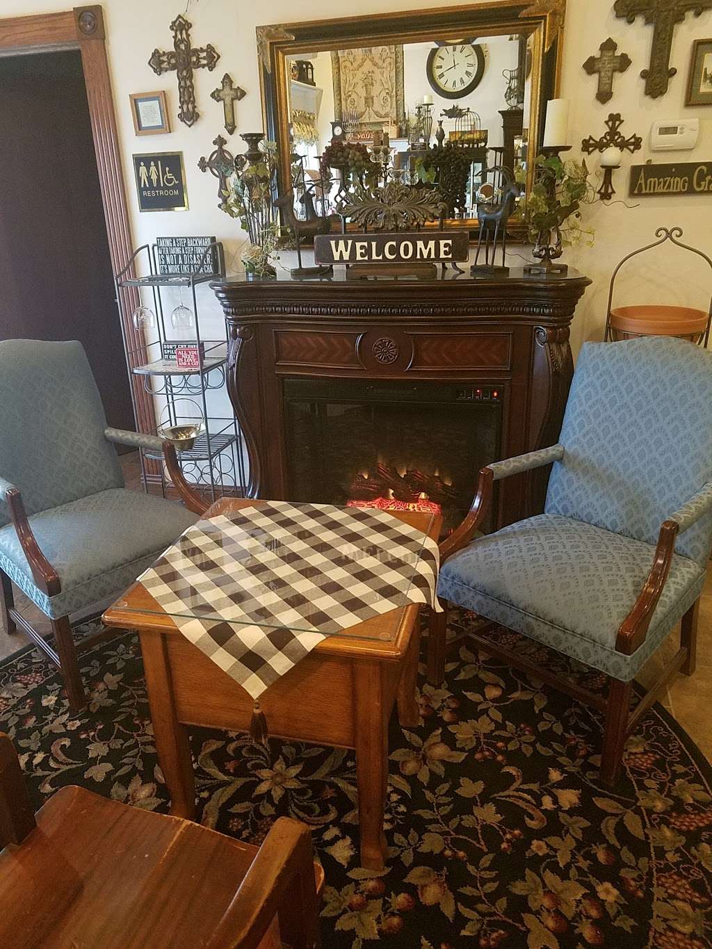 Albonee Country Inn & Winery | 2200 S Crenshaw Rd, Independence, MO 64057, USA | Phone: (816) 220-2820