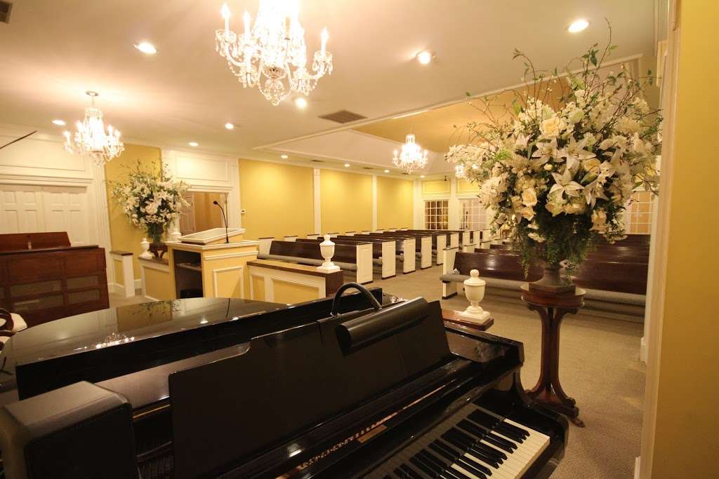 Heritage Funeral and Cremation Services | 3700 Forest Lawn Dr, Matthews, NC 28104, United States | Phone: (704) 846-3771