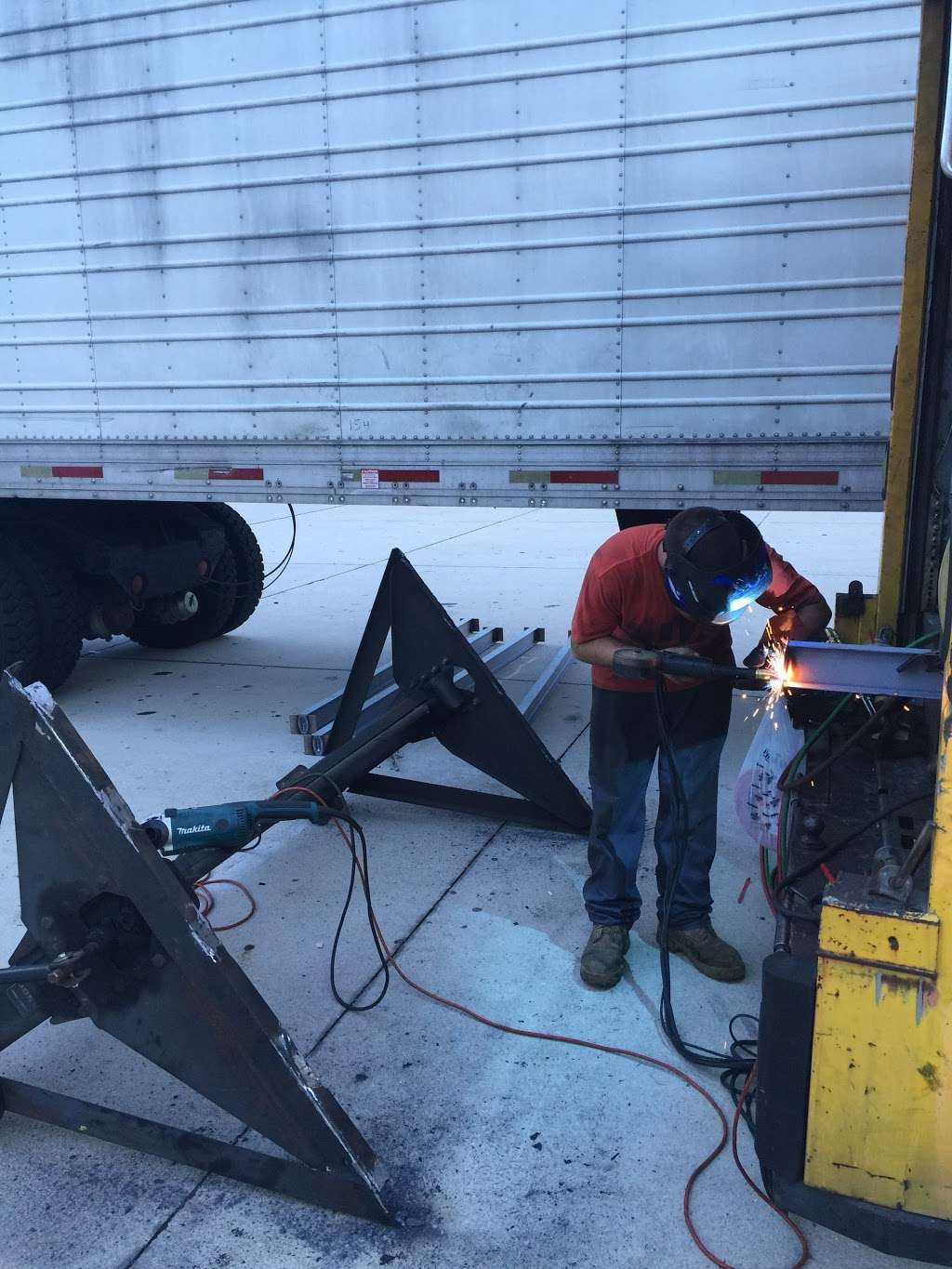 AAA Semi Truck & Trailer Repair | 11235 Northern Ave, Leesburg, FL 34788, USA | Phone: (352) 343-0740