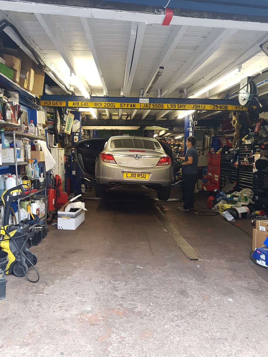 Ridge Garage | 1A Prospect Rd, London NW2 2JT, UK | Phone: 020 7435 3534