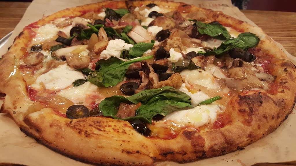 Blaze Pizza | 2135 S University Dr, Davie, FL 33324, USA | Phone: (954) 507-5026